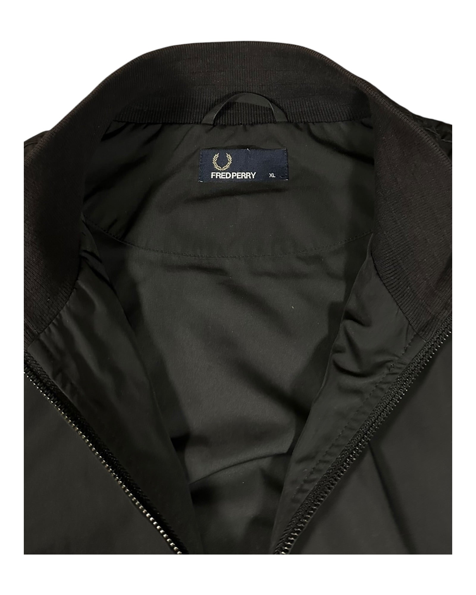 Fred Perry Jacke (XL)