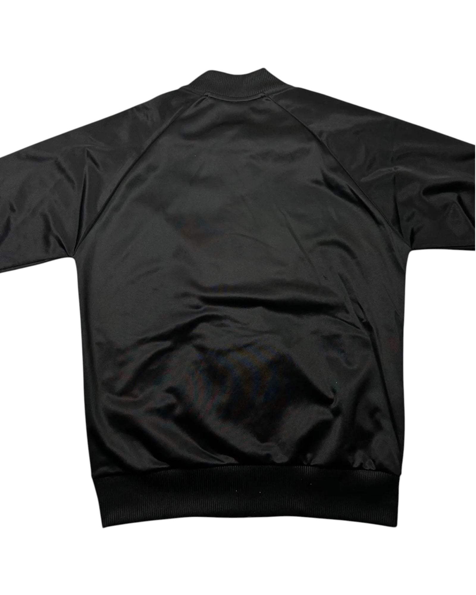 GEGENHALT. Fred Perry Argyle Track Jacket, schwarz, Polyester, mit durchgehendem Reißverschluss und Rippstrickbündchen.