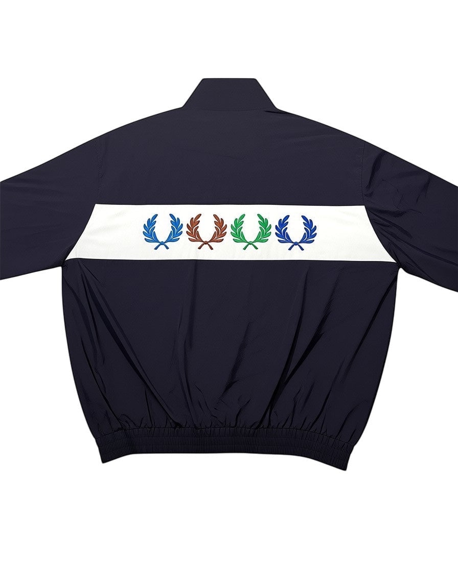 GEGENHALT. Dunkler Windbreaker mit weißem Streifen und bunten Lorbeerkränzen. Lässige Jacke.